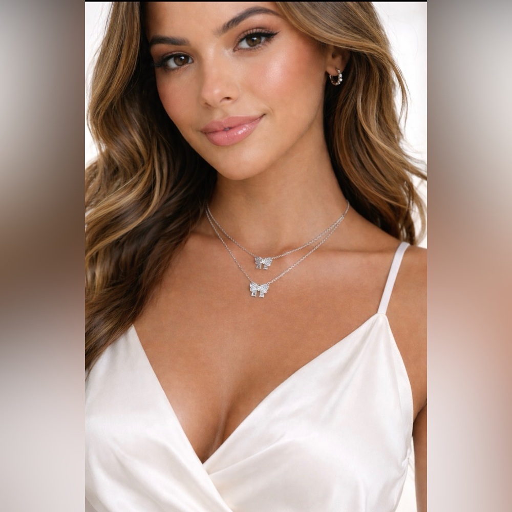2 Layer Bows Charm Circle Silvertone Chain Statement Necklace 19" NEW